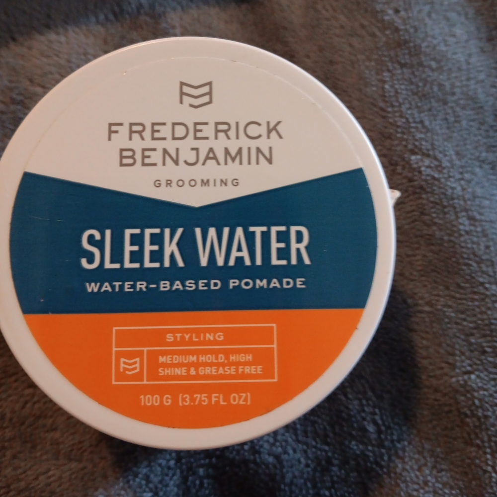 Frederick Benjamin Grooming Sleek Water